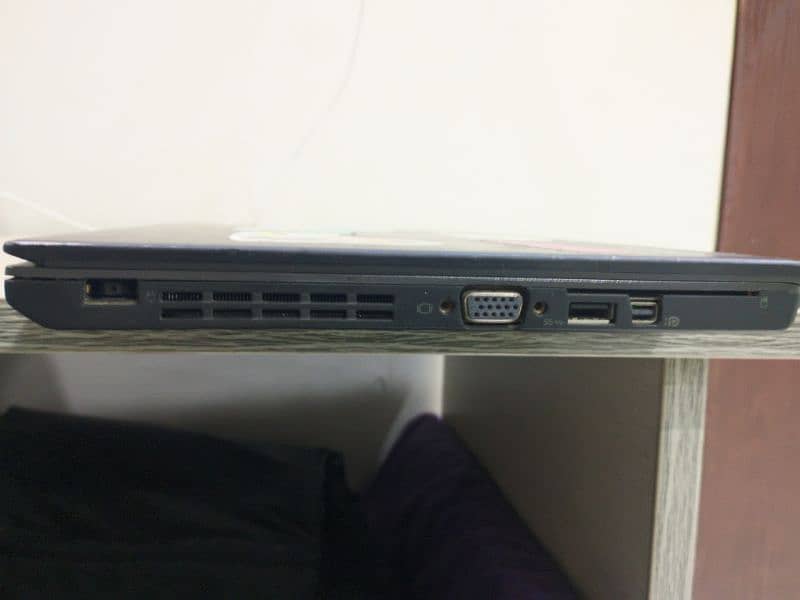 Lenovo Thinkpad x240 , best for budget use 2