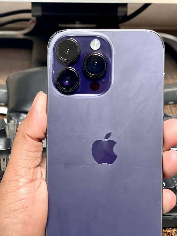 I phone 14 pro max for sale factory unlock box cal 256 gb hai 10