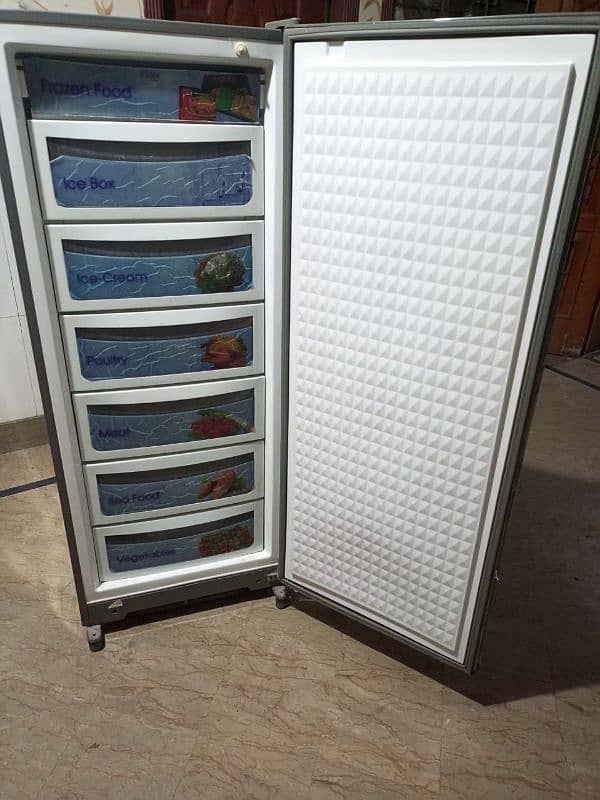 Dawlance vertical freezer 1