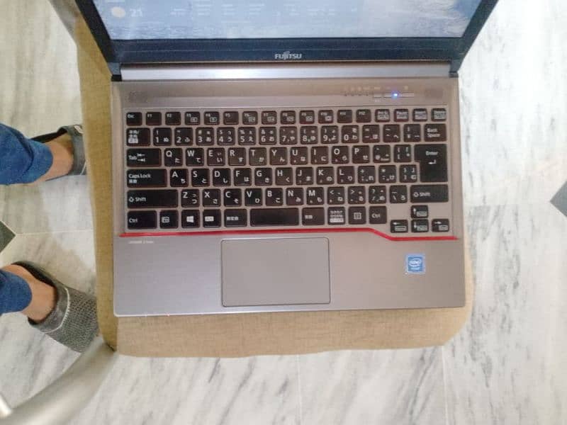 Fujitsu laptop sale 1