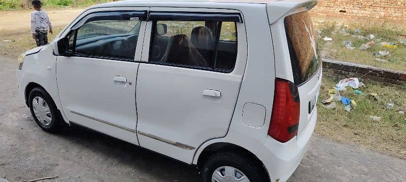 Suzuki Wagon R 2017 model good condition family use car 3