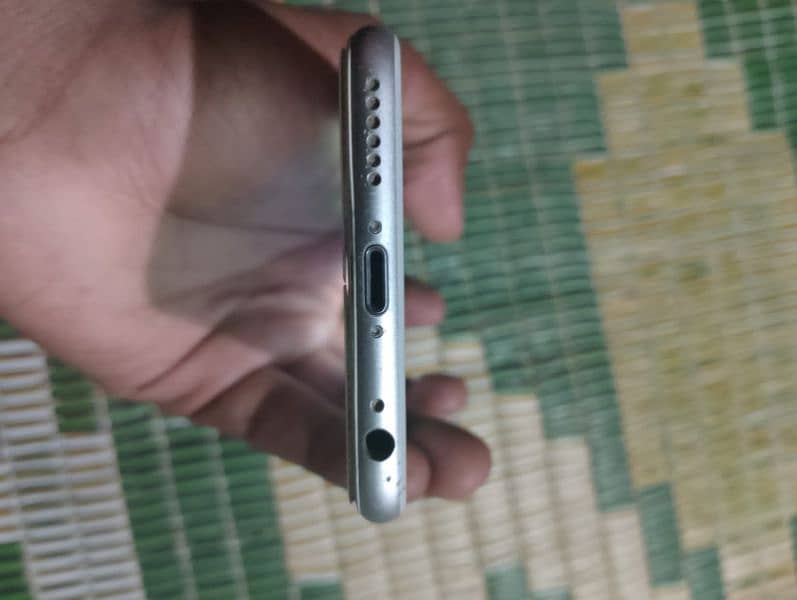 Iphone 6 pta Approved. panel or Mike change ho ga 5