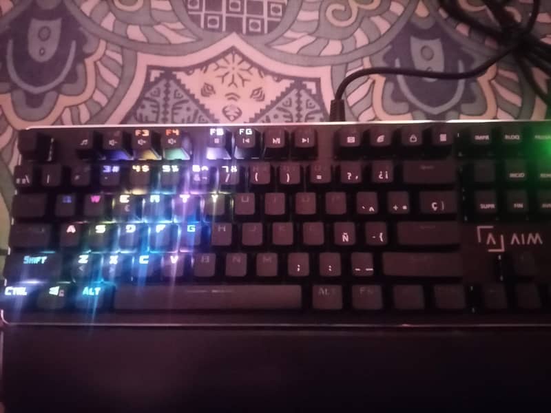 AIM _Gaming_KEYBOARD 1