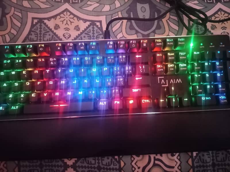 AIM _Gaming_KEYBOARD 3