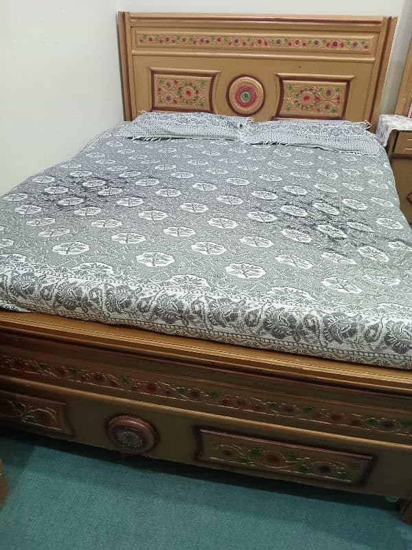 Bed Double 5feet(without Foam) Dressing tableڈبل بیڈ بغیر فوم ڈریسنگ 0