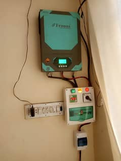 Fronus 3kw / solar inverter 3200VA 24V DC(BATTERY)125A / For Sale