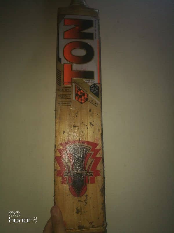 cricket bat TON company 0