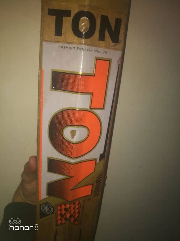 cricket bat TON company 3