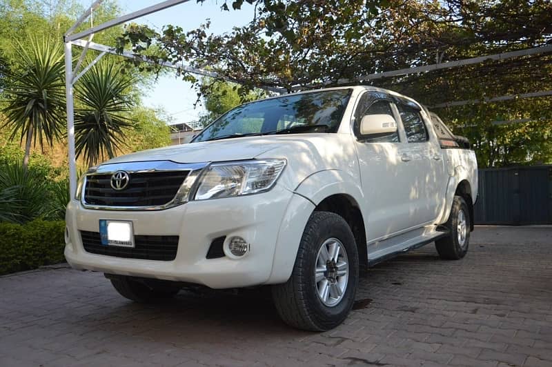 Toyota Hilux 2013 8