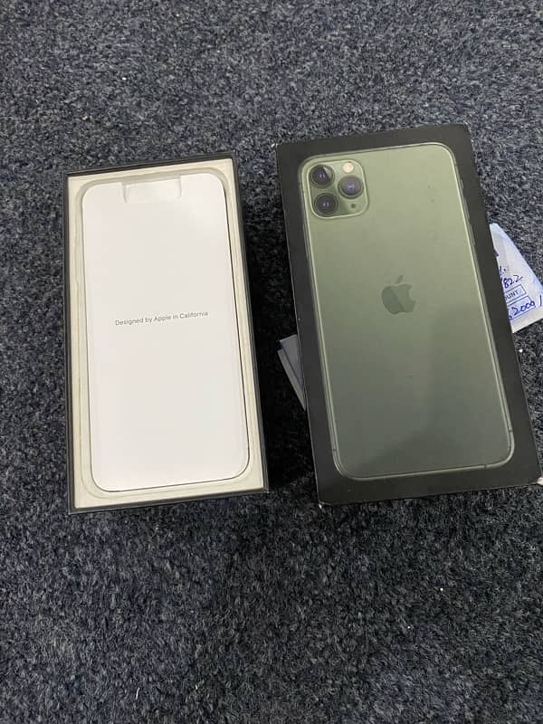 10/9.5 IPhone 11 Pro Max Dual Sim PTA Approved with box 1