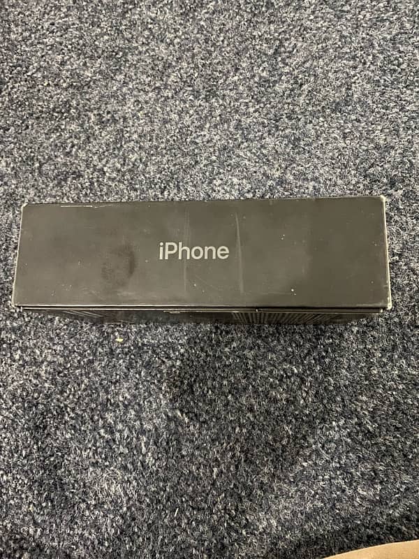 10/9.5 IPhone 11 Pro Max Dual Sim PTA Approved with box 3