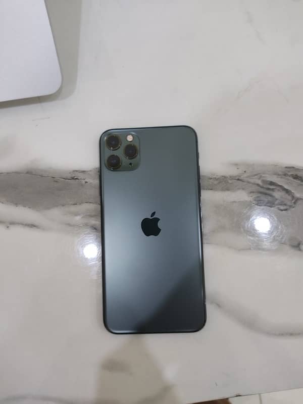 10/9.5 IPhone 11 Pro Max Dual Sim PTA Approved with box 4