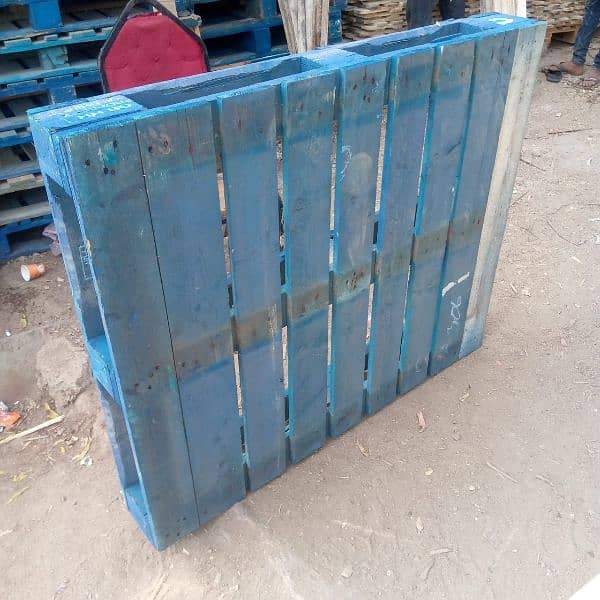 Imported Wooden pallets for sale 0