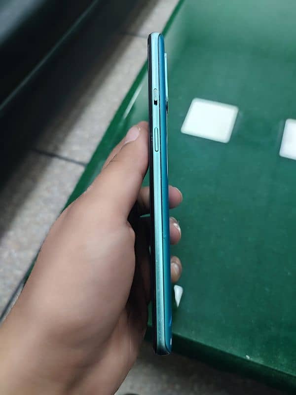 One plus 8t 1