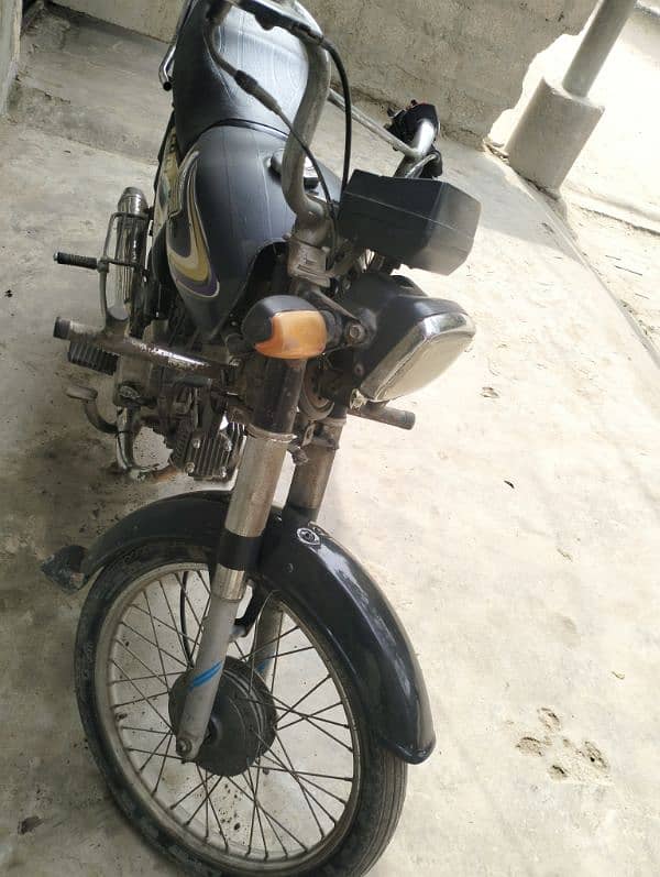 Honda CD70 2015 urgent sell 6