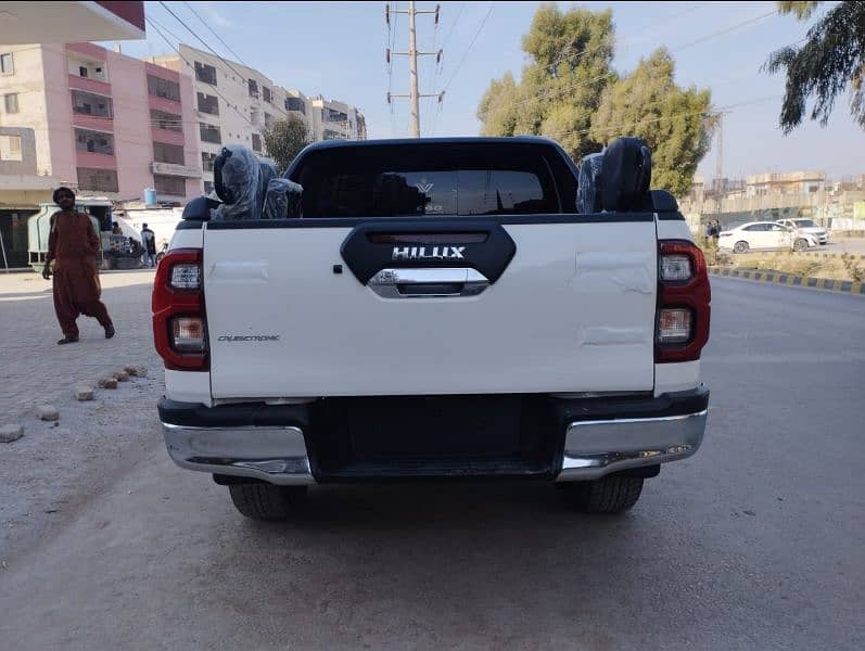 Toyota Hilux 2.8 2021 Model 2022 Registered 14