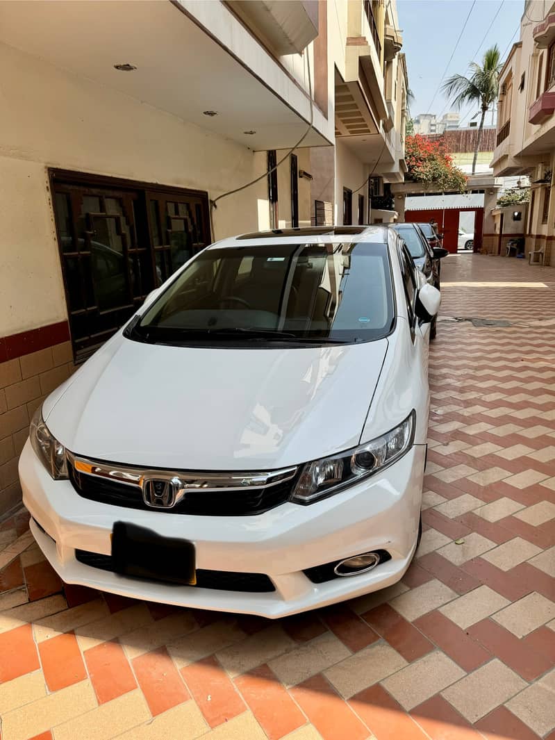 Honda Civic oriel UG 2014 0