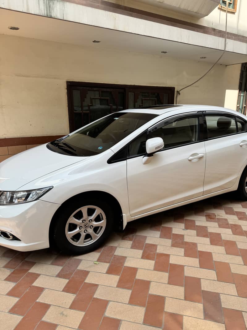 Honda Civic oriel UG 2014 1