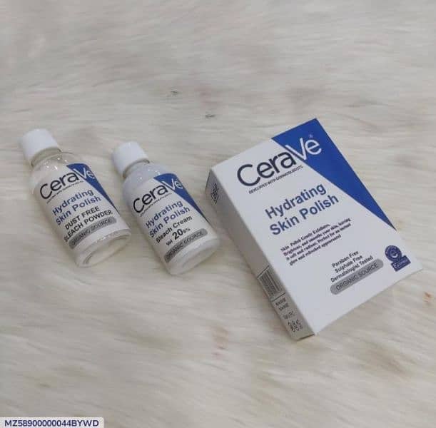 Cera VWhitening And Brightening  Skin Polish 1