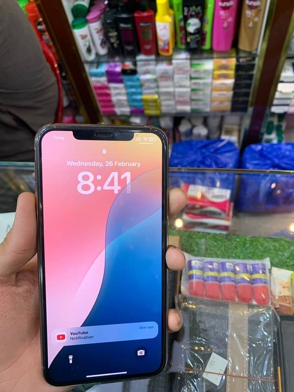 iphone 11 pro max DUAL PTA APPROVED Physical Sim 1