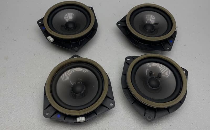 Land Cruiser door speakers original 1