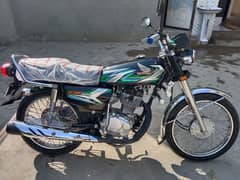 Honda 125 Black Lush Condition No minor scrach