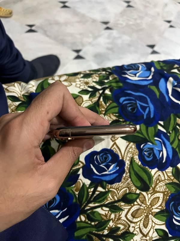 iphone xs 64 Gb non pta 5