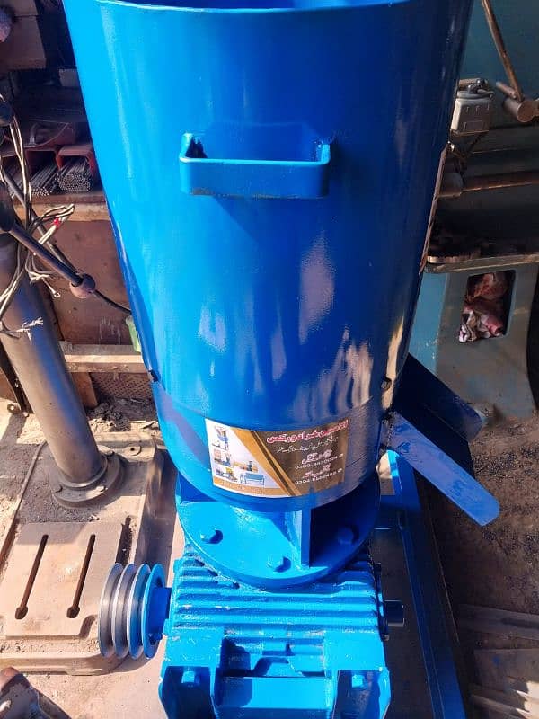 feed pellet and wood pellet making machine 1