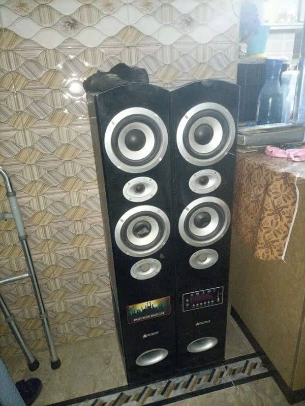 Audionic Speakers 1