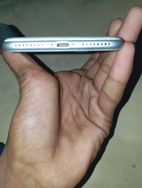 iPhone 8plus 64 All ok finger working Non pta 4