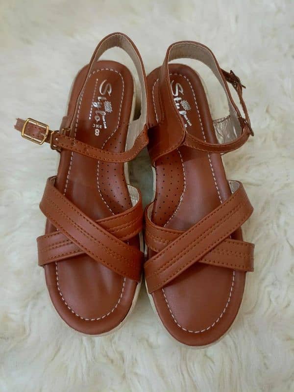 woman casual leather sandals 2