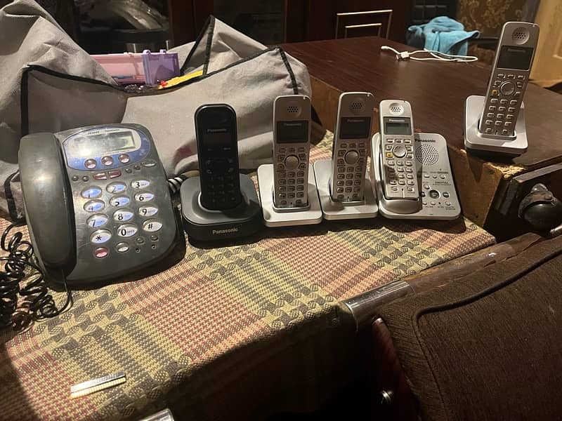 Panasonic handset and landline phone set for sale 0