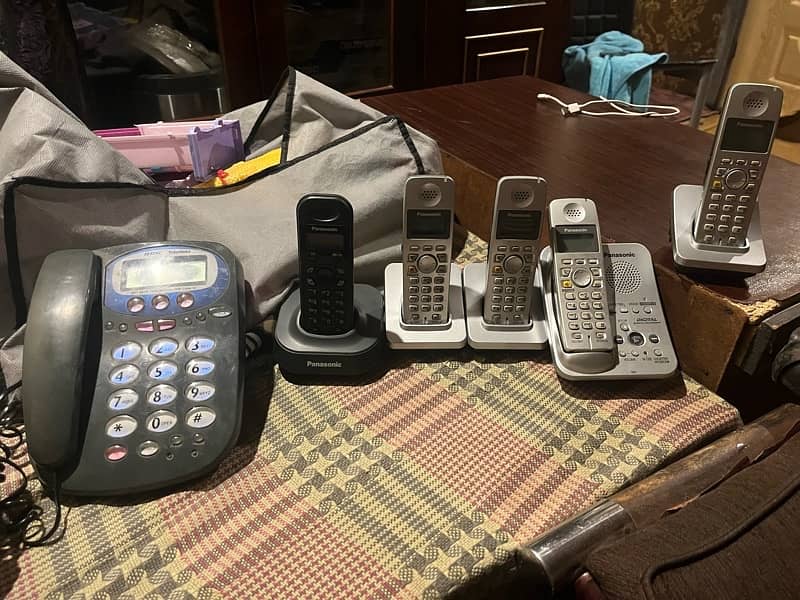 Panasonic handset and landline phone set for sale 1