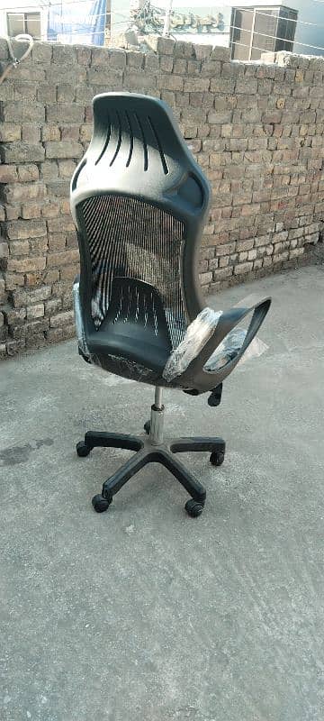 high back office revolving chair. Comfortable 1