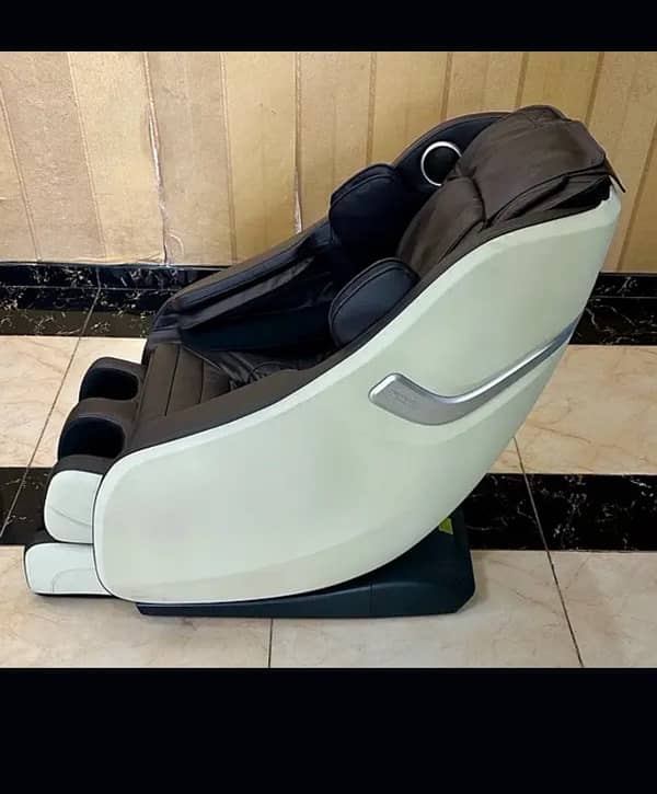 JC-BUCKMAN MASSAGER CHAIR 2