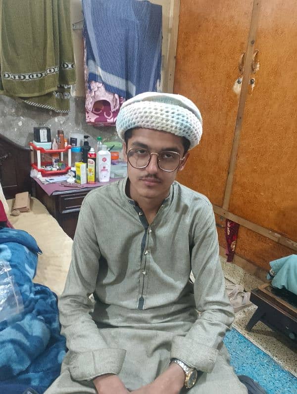 Oooon ki topi contact number is 03109911028 8