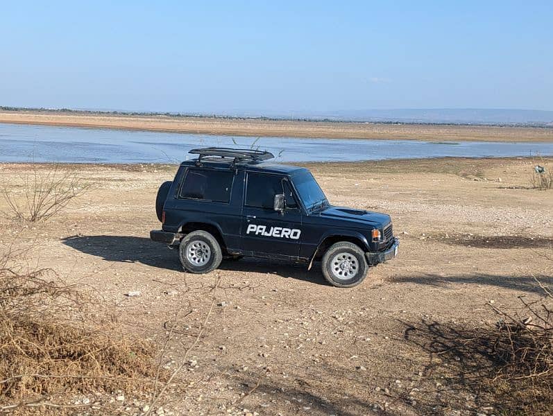 Mitsubishi Pajero 1987 1