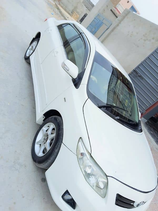 Toyota Corolla 2.0 D Saloon 2008-9 1