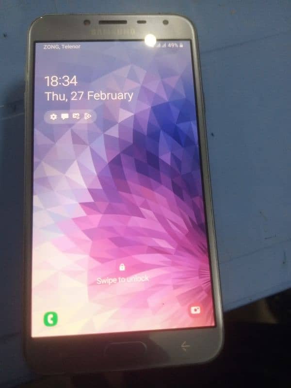 Samsung Galaxy J4 2