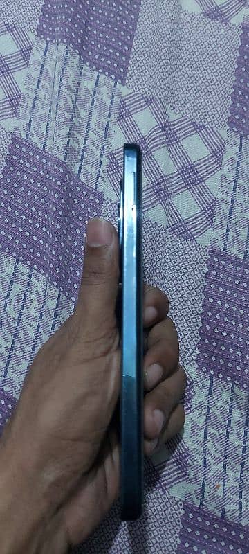 Infinix Hot 40i 4