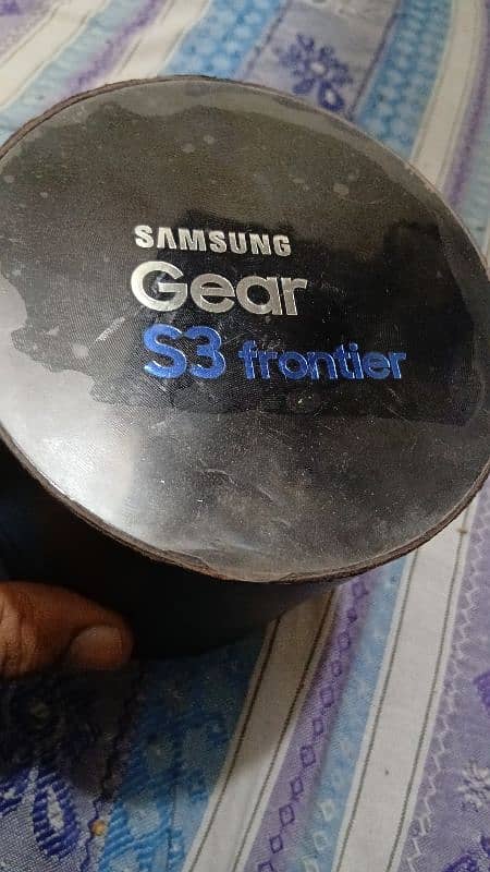 samsung  gear s3 fronitier 0