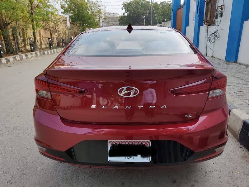 Hyundai Elantra 2024 1