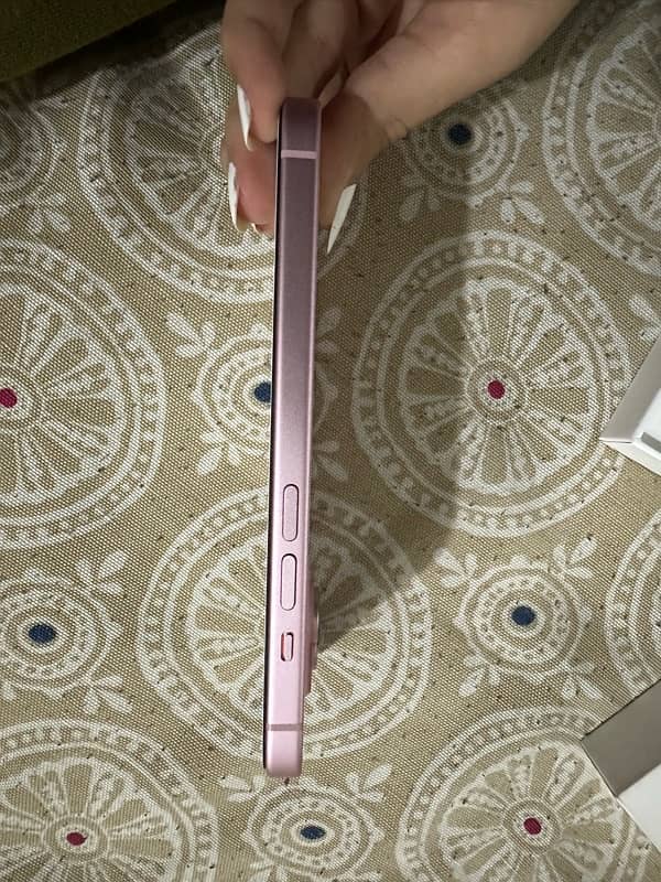 Iphone 15 jv 128 gb pink 100% battery health 4