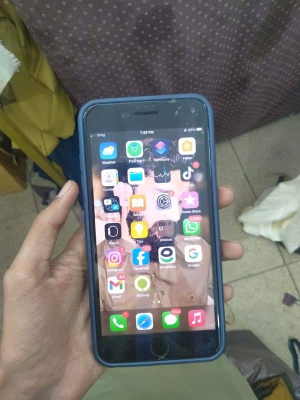 iPhone 7 plus 128 PTA provide ha 2