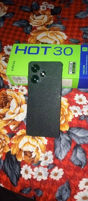 infinix hot 30 condition 10/9 working 100% 8/128gb 2