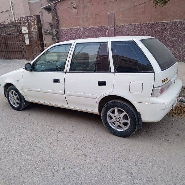 Suzuki Cultus 2016 3