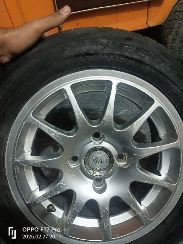 Yokohama tyer with rim 13 inch 7