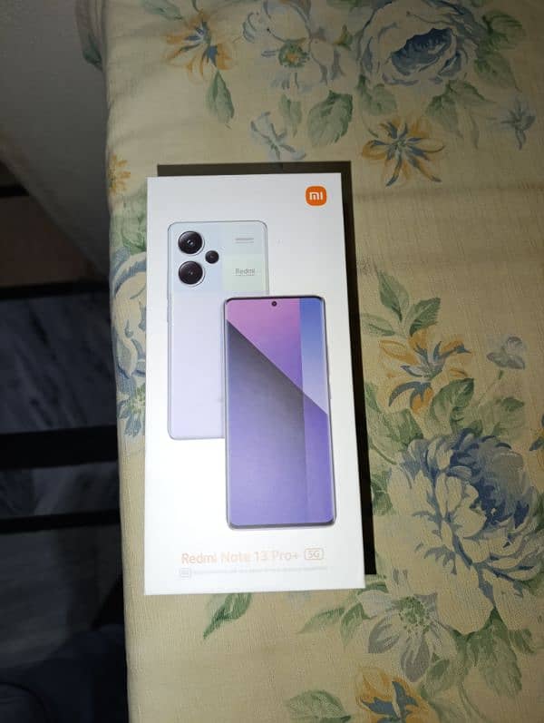 Xiaomi Redmi note 13 pro plus + 1