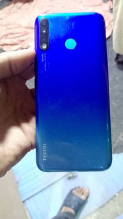 Tecno spark 4