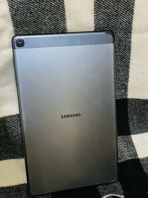 Samsung tablet Good condition 3